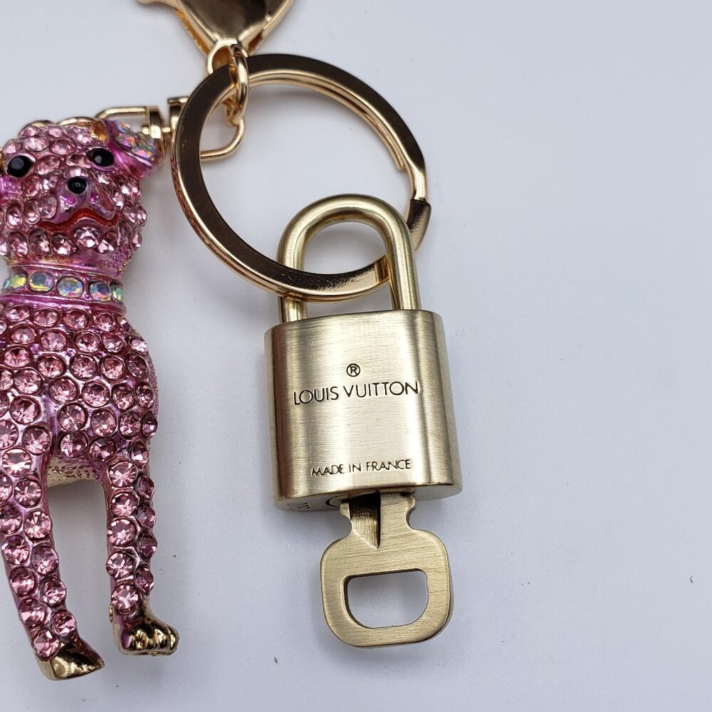 LV Gold Padlock 🔑 Authentic Louis Vuitton Charm + Unbranded Dog Keychain - Picture 8 of 10